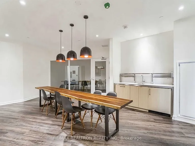 135 Liberty St #911 — Photo 11