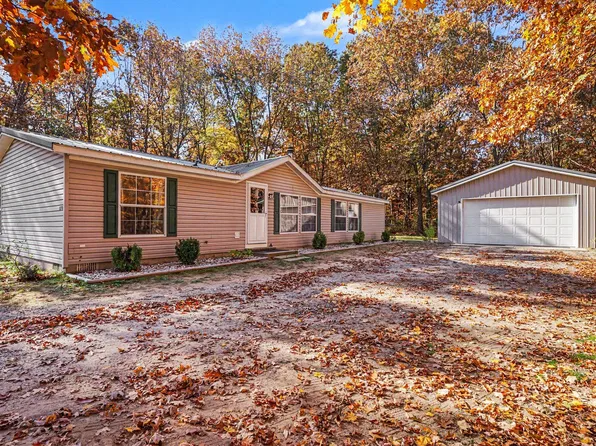 1270 58th St, Pullman, MI 49450