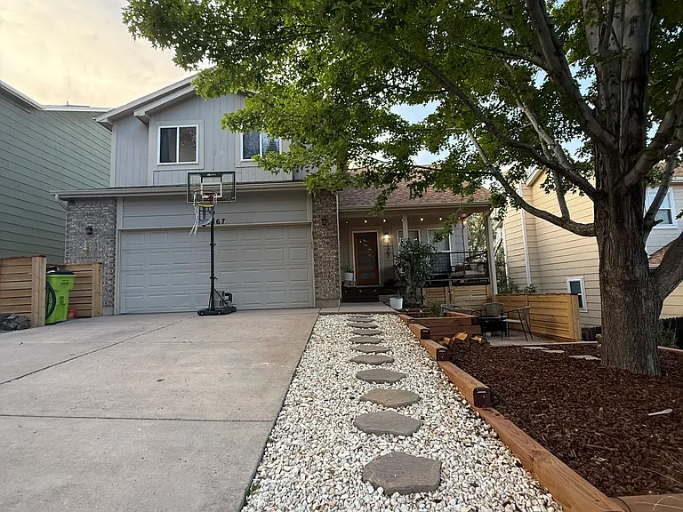 1567 Chesham Cir — Photo 1