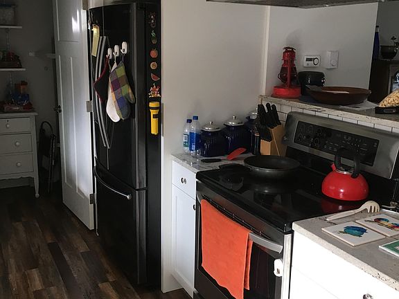 4th image of 3202 L Ave