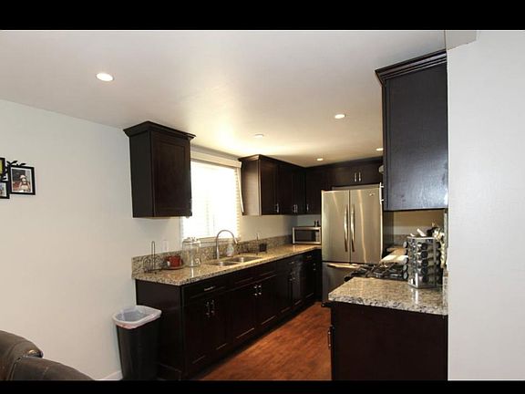 3rd image of 16608 E Benbow St