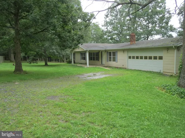 4097 Black Thorn Rd, Sugar Grove, WV 26815