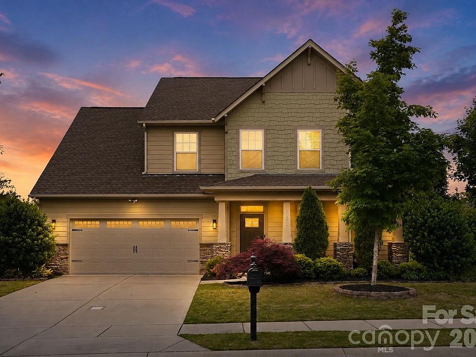 1st image of 17504 Austins Creek Dr