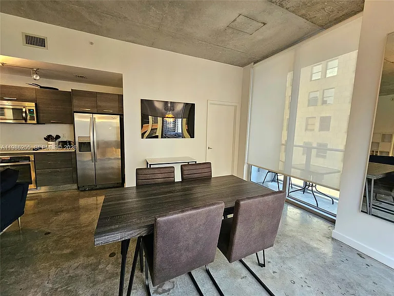 154 NE 1st St #801 — Photo 18