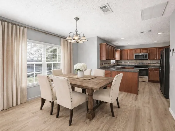 1014 Longhunter Chase Dr, Spring Hill, TN 37174