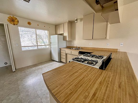 5th image of 475 N White St APT D