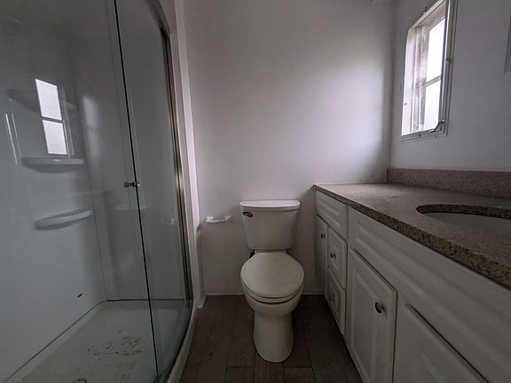 5th image of 4807 Mundell Ave