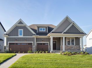 3824 Thrush St, Shakopee, MN 55379