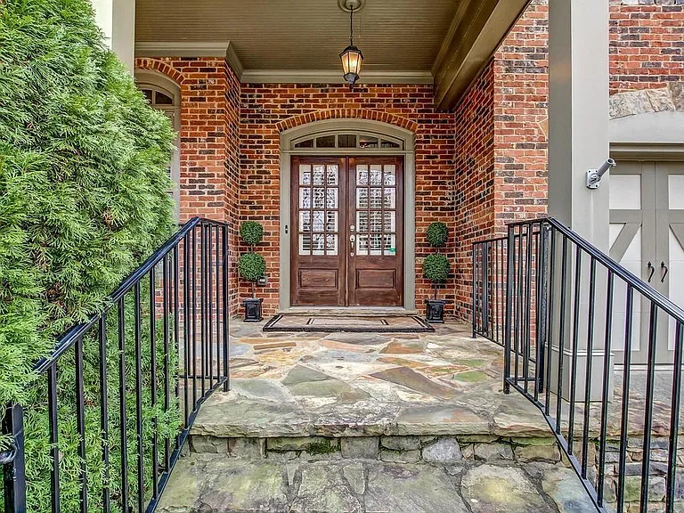 4128 Barnes Meadow Rd SW — Photo 3