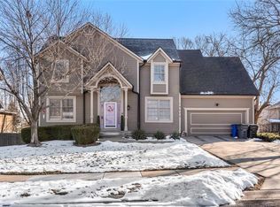 14675 S Greenwood St, Olathe, KS 66062