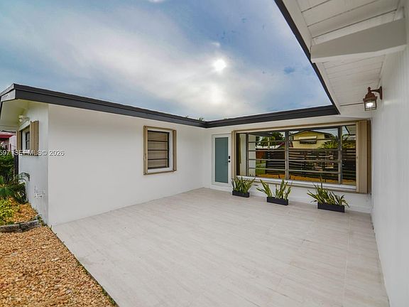 2nd image of 2443 Tortugas Ln