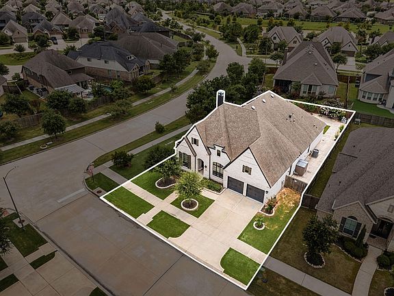 3rd image of 2438 Magnolia Bloom Ct