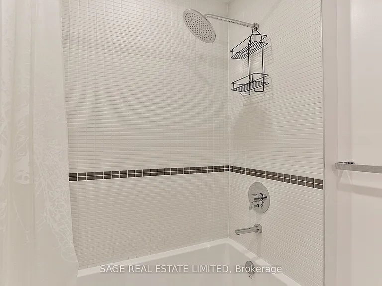 35 Wabash Ave #110 — Photo 22