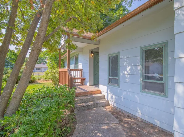 411 S Roosevelt St, Moscow, ID 83843