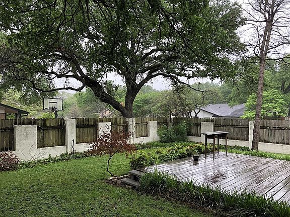 5th image of 12014 Trianon Ln