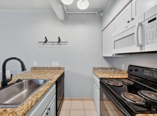 Cottages at Corporate, Baton Rouge, LA 70808