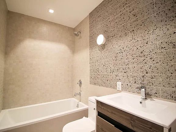 3rd image of 223 E 96th St #5B