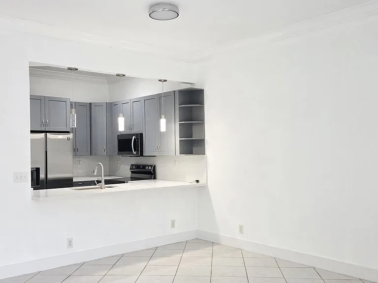 8320 Lagos De Campo Blvd — Photo 5