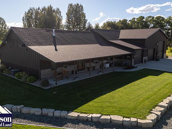 3rd image of 20 Emily Ln