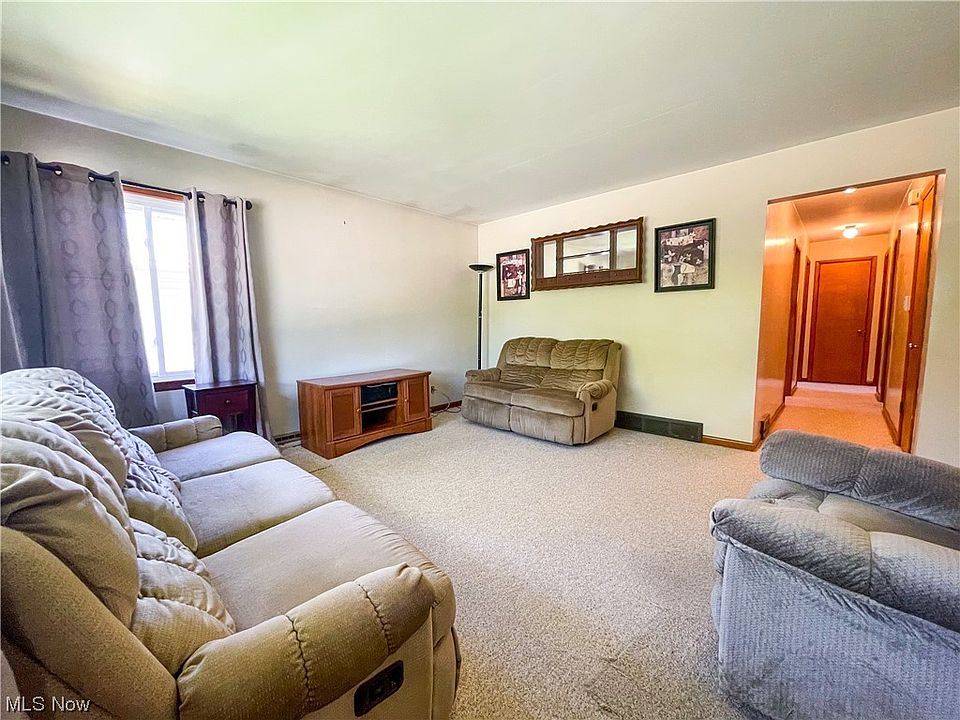 179 Pocantico Ave, Akron, OH 44312 Zillow