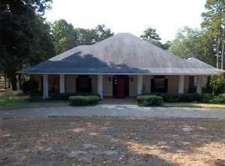 5745 Camelot Dr, Shreveport, LA 71107