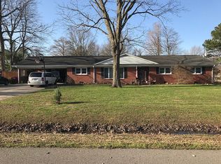 103 Maple St, Charleston, MO 63834
