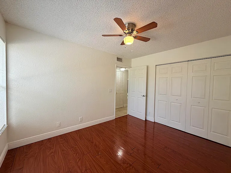 1541 Windorah Way #E — Photo 31