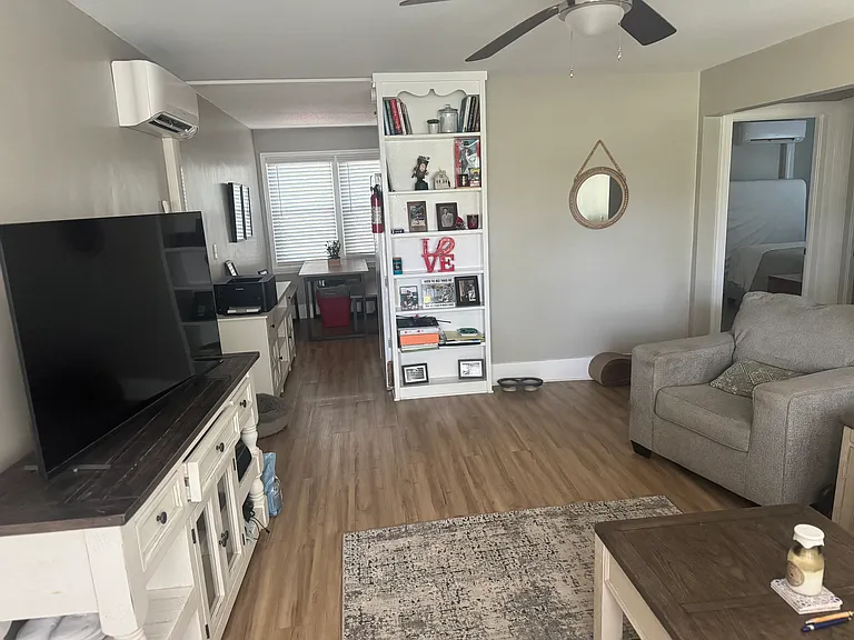 706 Gregg Ave #B — Photo 2