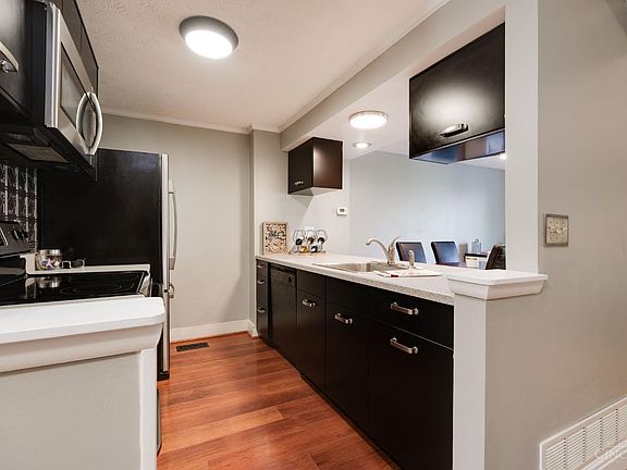 5th image of 8173 Mill Creek Cir