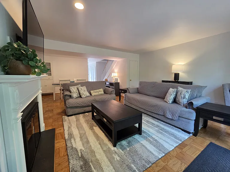 42 Bouton Green Ct — Photo 7