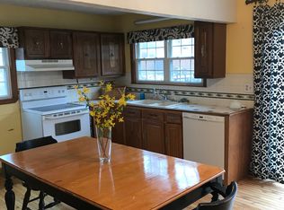 1709 Seaver Rd, Kingsport, TN 37660