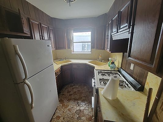 5th image of 917 51st St #1
