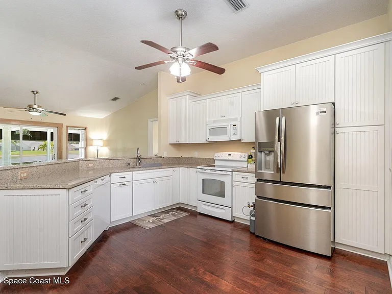 3623 Egret Dr — Photo 3