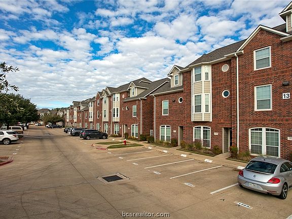3rd image of 305 Holleman Dr E APT 1302
