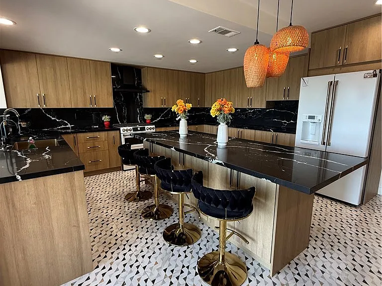 17608 Orna Dr — Photo 10