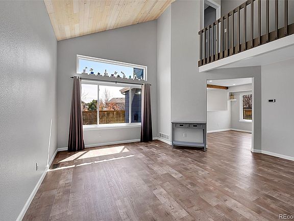 4th image of 16196 Sequoia Drive
