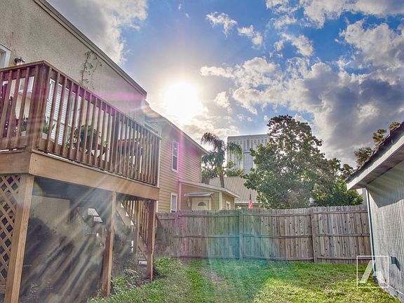 3rd image of 317 E Harwood St APT 5