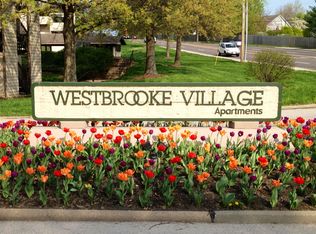 744 Westbrooke Village Dr APT C, Ballwin, MO 63021