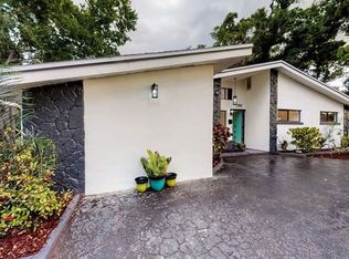 2382 Granada Cir W, Saint Petersburg, FL 33712