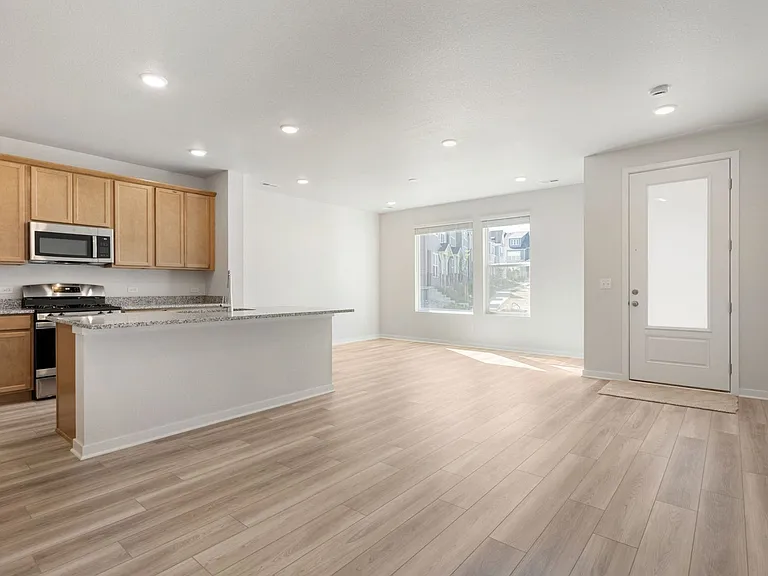 2764 Blue Iris Dr — Photo 4