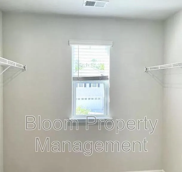 825 Kirby Ct — Photo 8