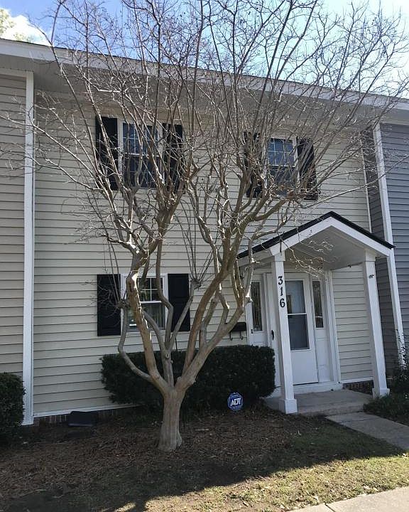 1st image of 316 Lakeside Dr #D-5