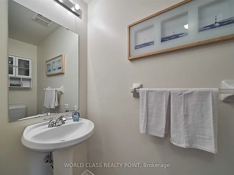 38 Tansley Cres — Photo 5