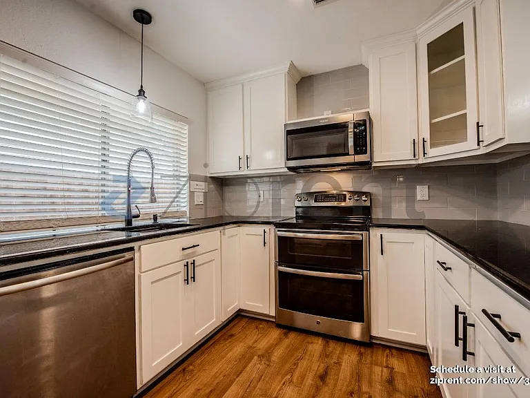 2829 Lancer Ln — Photo 8