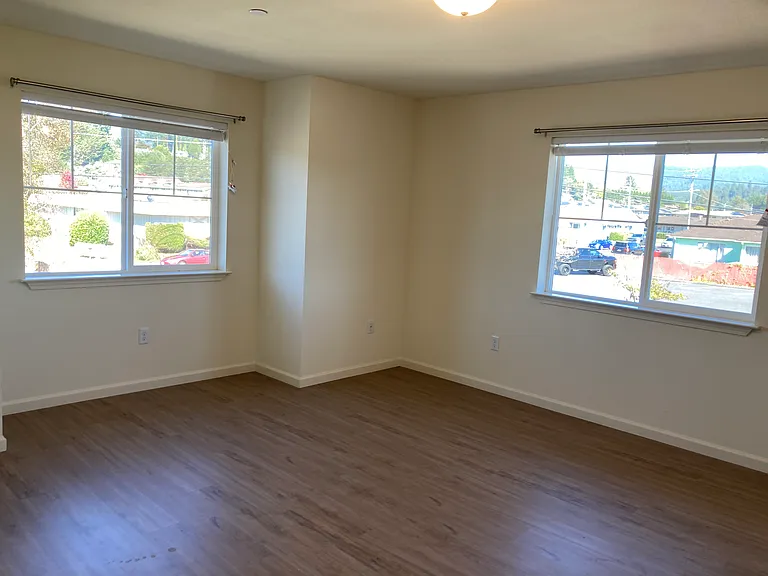 2042 Smith Ln #D — Photo 6