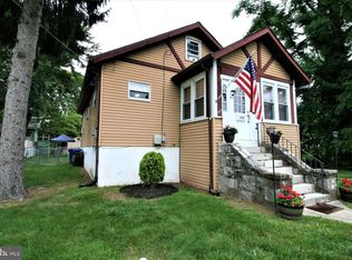 635 N Forklanding Rd, Maple Shade, NJ 08052