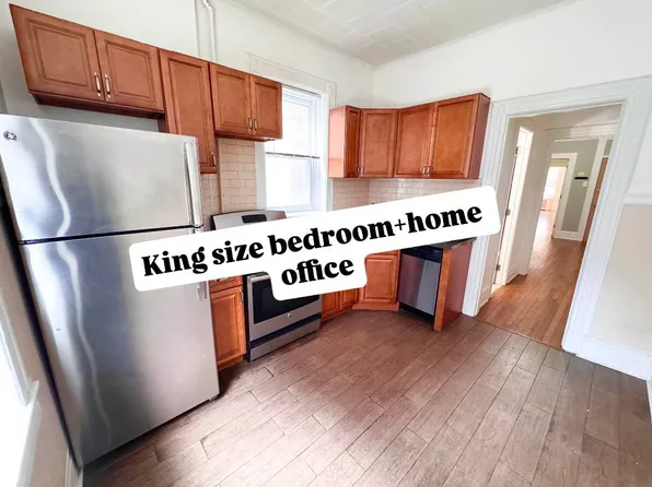 2829 43rd St APT 1, Astoria, NY 11103