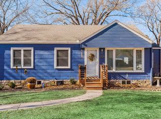 6128 Roger Rd, Shawnee, KS 66203