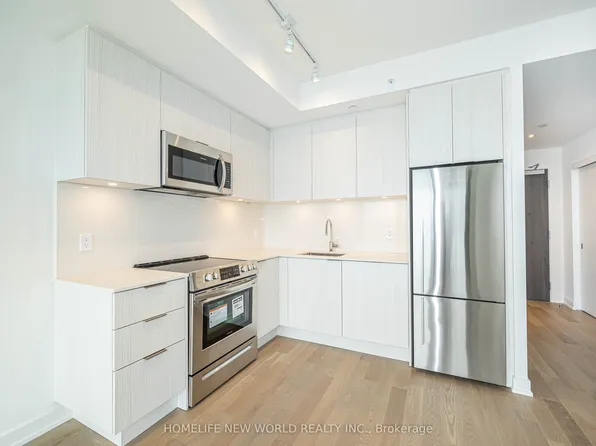 25 Richmond St E #3215, Toronto, ON M5C 1N7