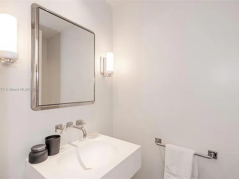 10295 Collins Ave #2506 — Photo 17
